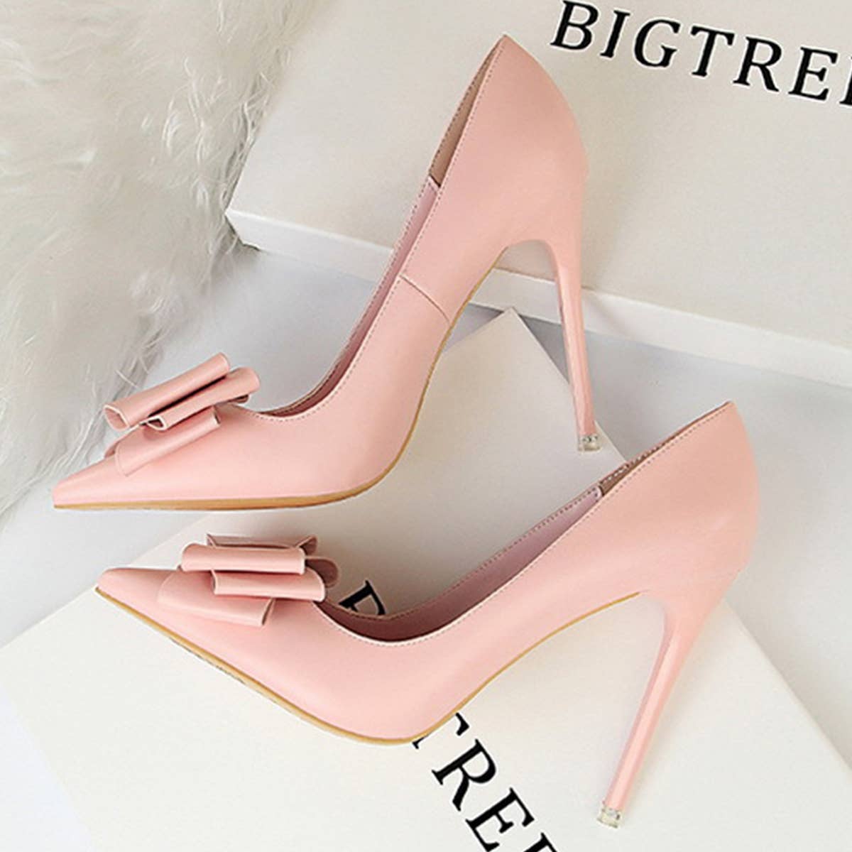 SLIM SHALLOW-MOUTH POINTED BOW HIGH HEELS_CWSHH0045