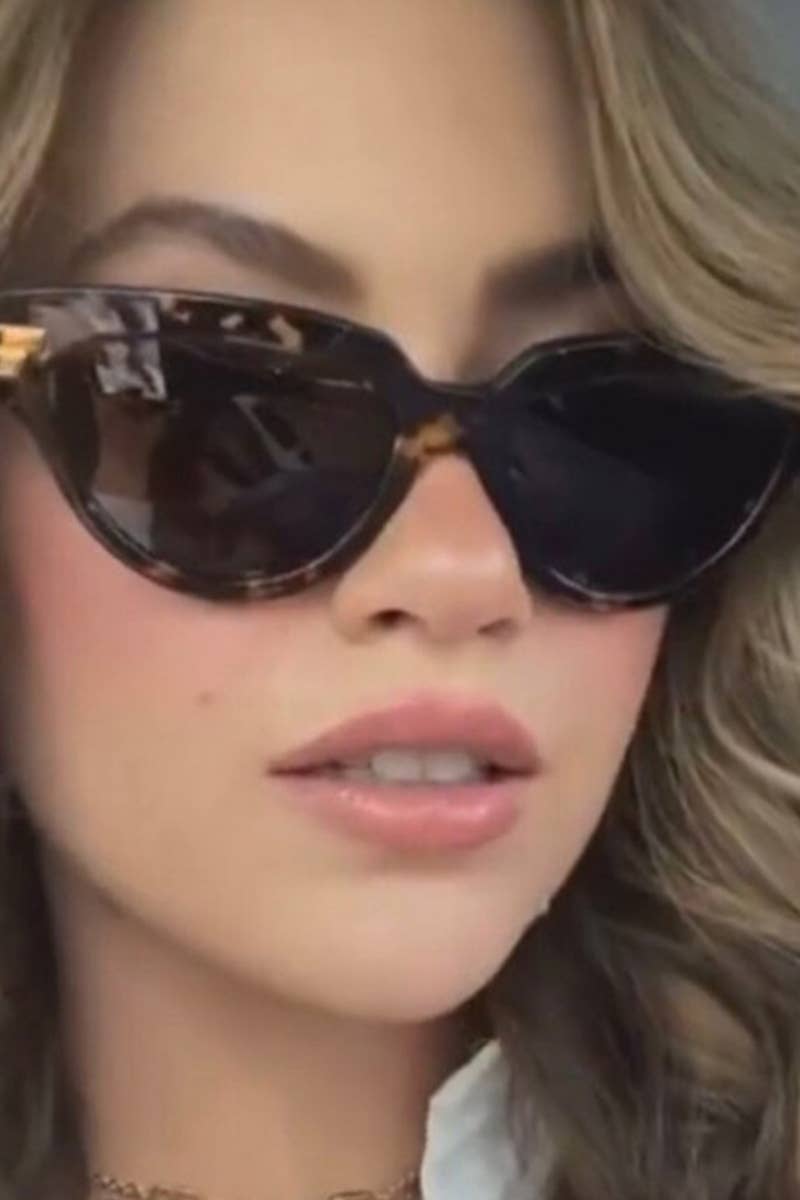 TRAVEL RETRO SUNGLASSES