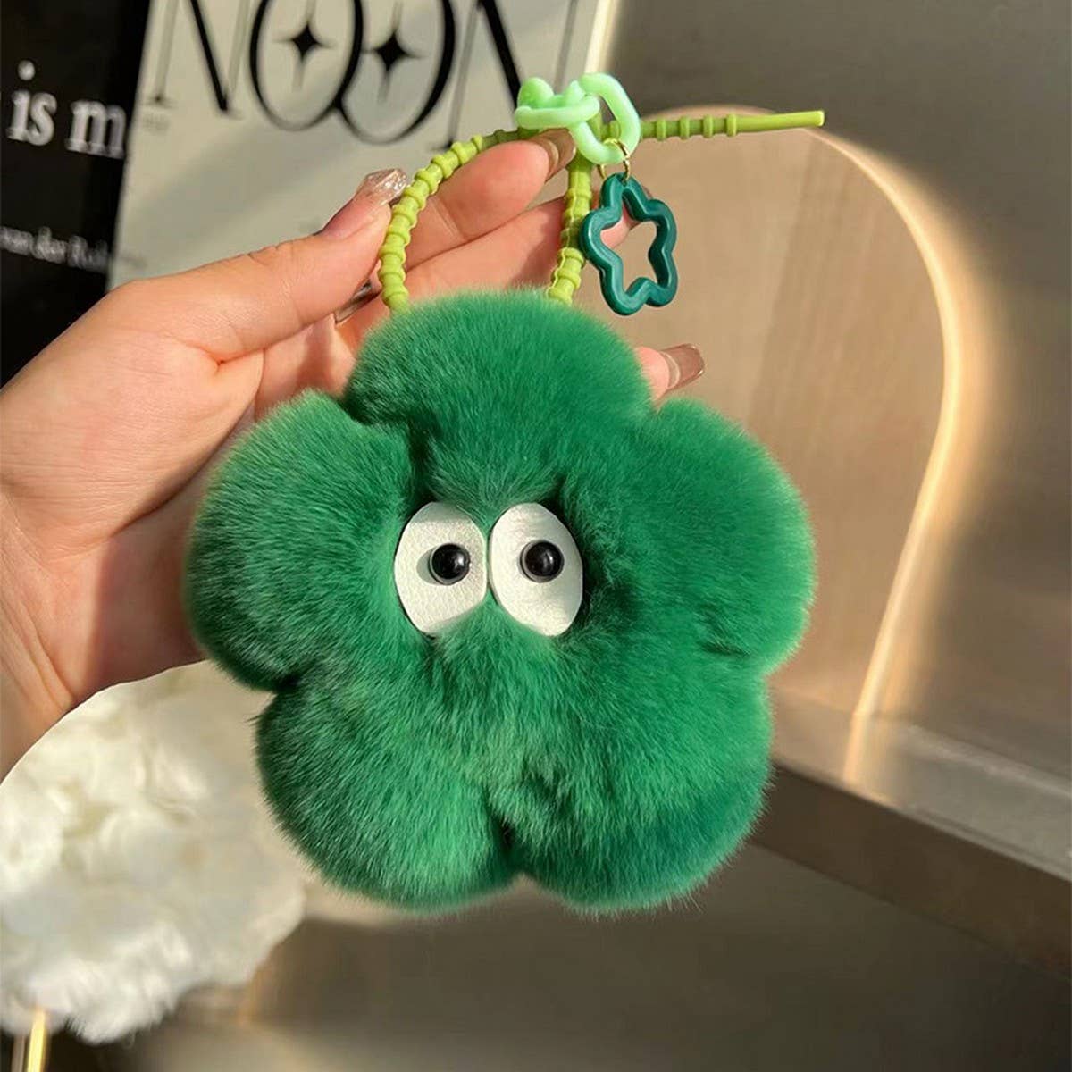 CUTE FLOWER PLUSH BALL BAG CAR KEYCHAIN PENDANT