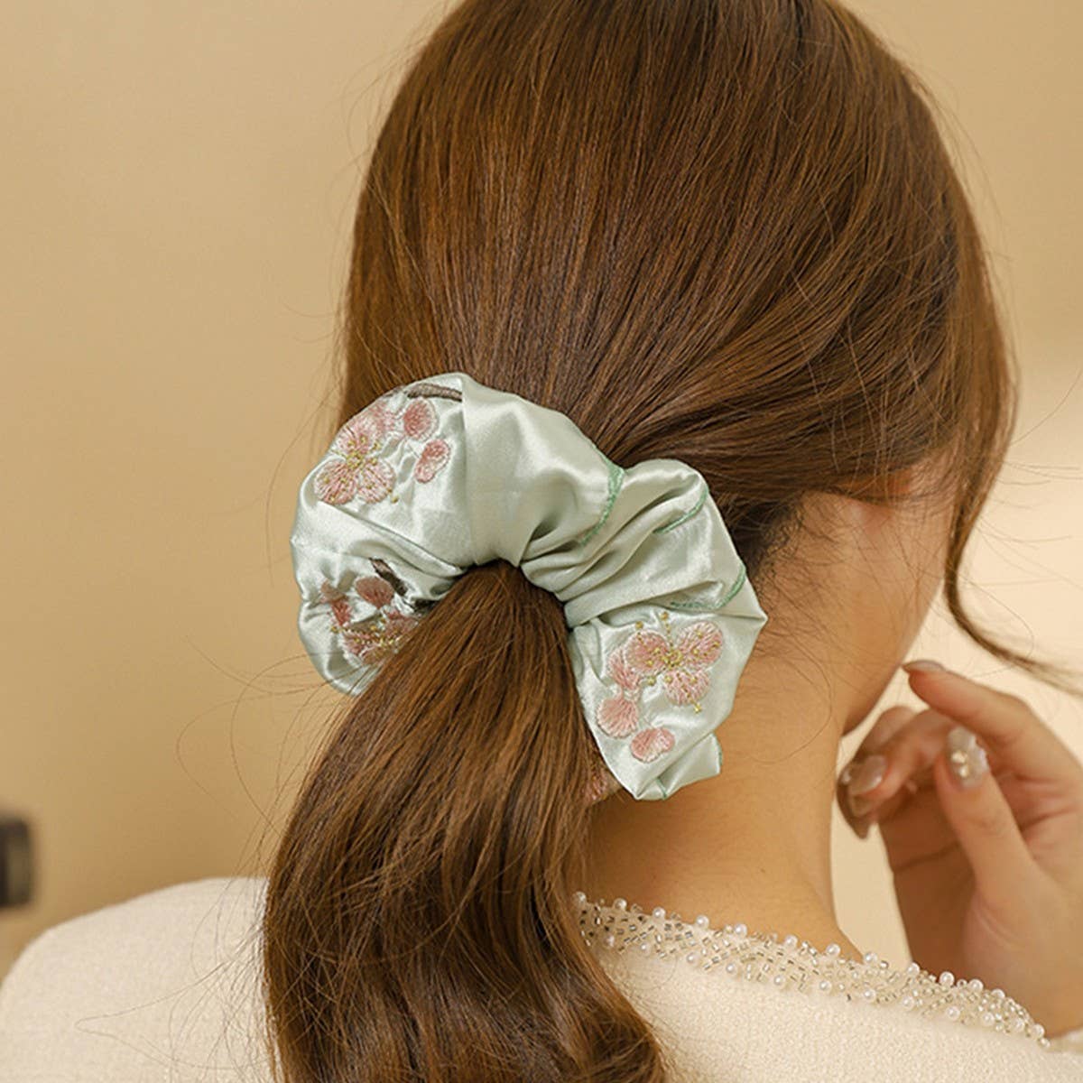 Oleander Embroidered Hair Tie for Hanfu & Qipao_CWAHA5410