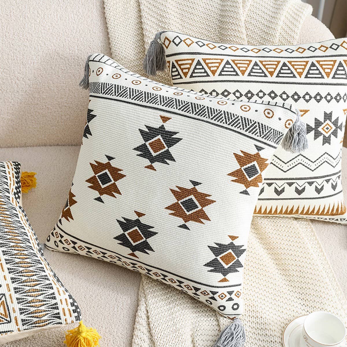 BOHEMIAN STYLE GEOMETRIC PILLOW COVER_CWMM0863