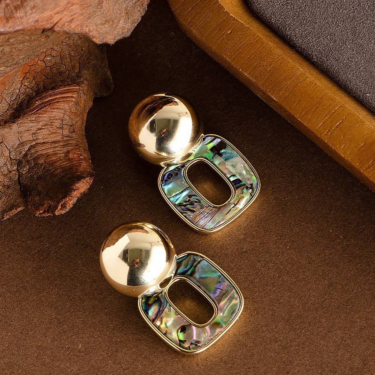 COLORFUL ABALONE PENDANT SILVER NEEDLE EARRINGS