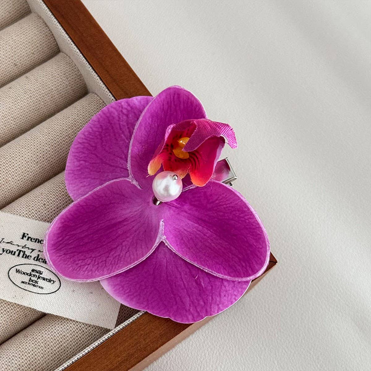 Phalaenopsis Hair Clip, Beachy Floral Accessory_CWAHA4680