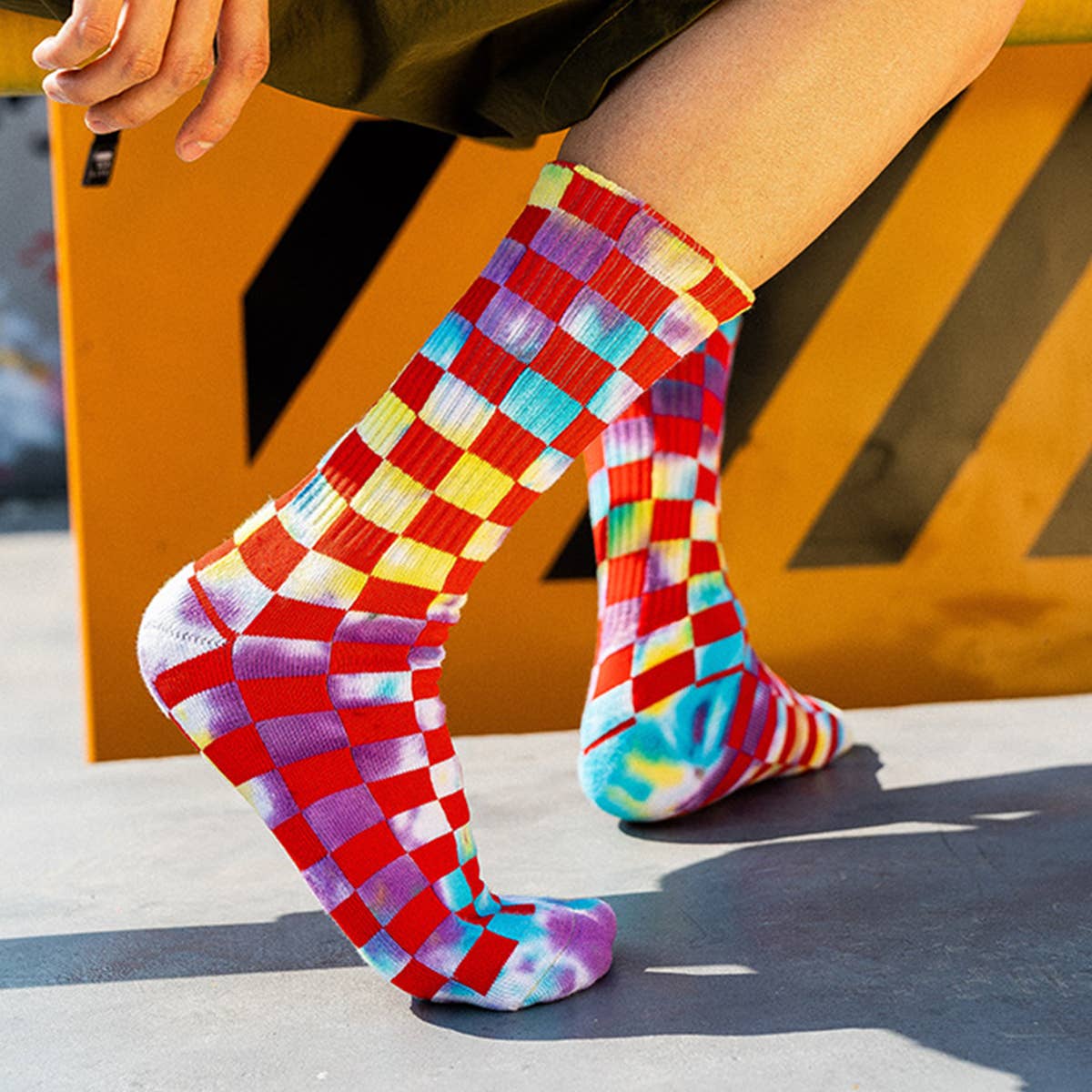 FASHION TIE-DYED CHECKERED SOCKS_CWMS0265