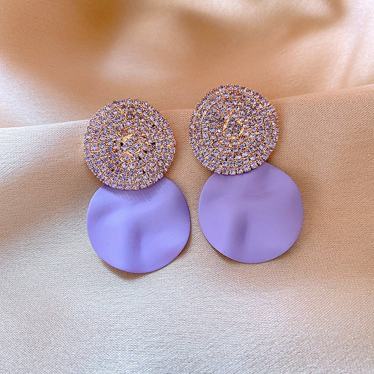 EXAGGERATED PLEATED ROUND HIGH-END EARRINGS_CWASC1328