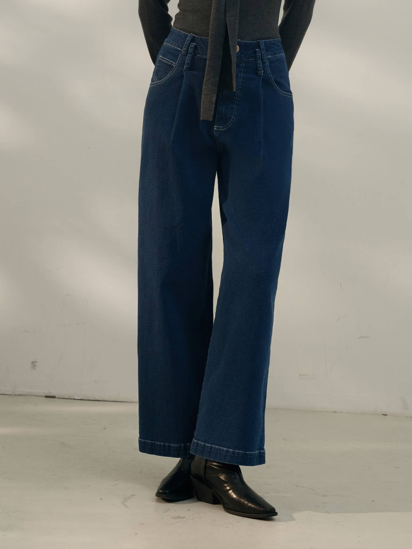 American retro solid color straight-leg jeans