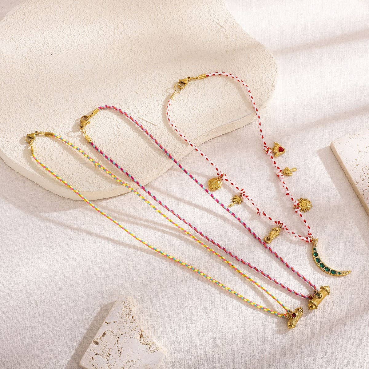 Original Cotton Rope Necklace with Moon Pendant_CWMM8829