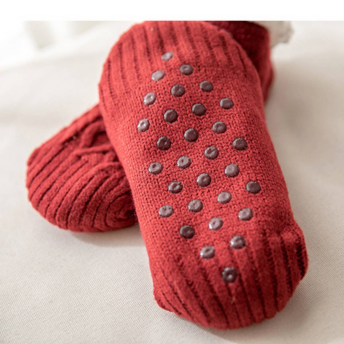 WARM SLEEPING CARPET SOCKS PLUSH INDOOR SLIPPERS