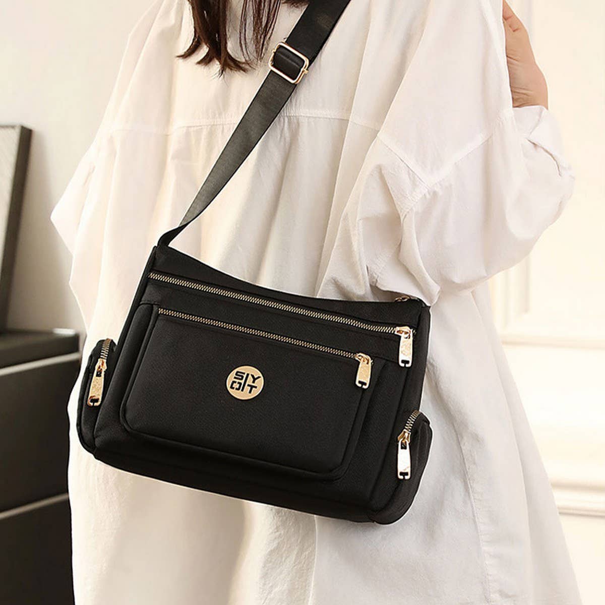 LARGE CAPACITY WOMEN'S SHOULDER MESSENGER BAG_CWAB3489