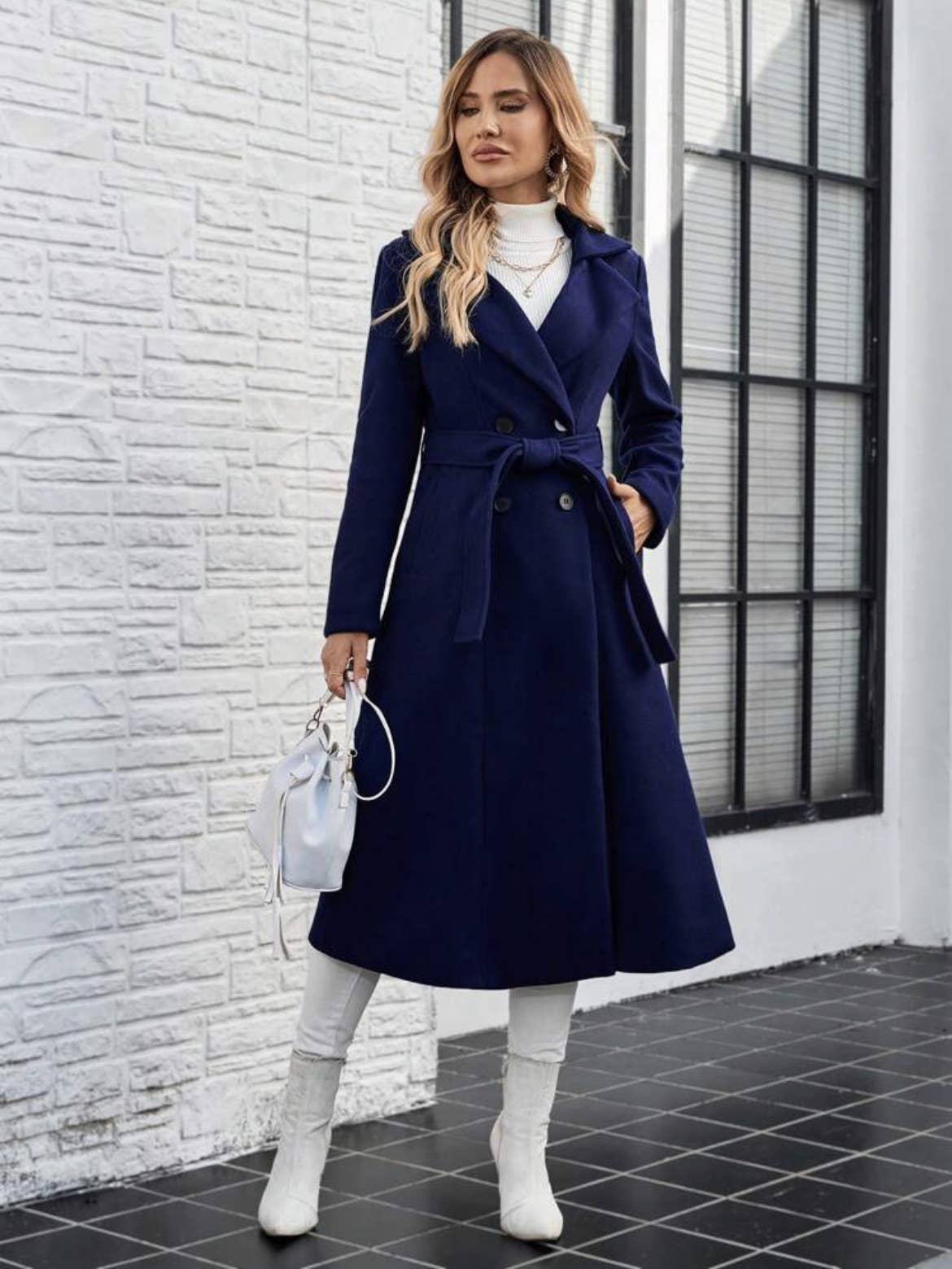 Lapel tie double-breasted and long coat