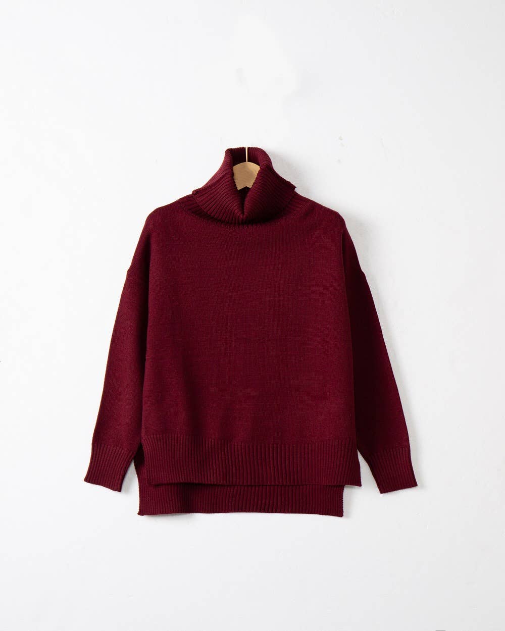 TURTLENECK IRREGULAR LOOSE SOLID COLOR SWEATER