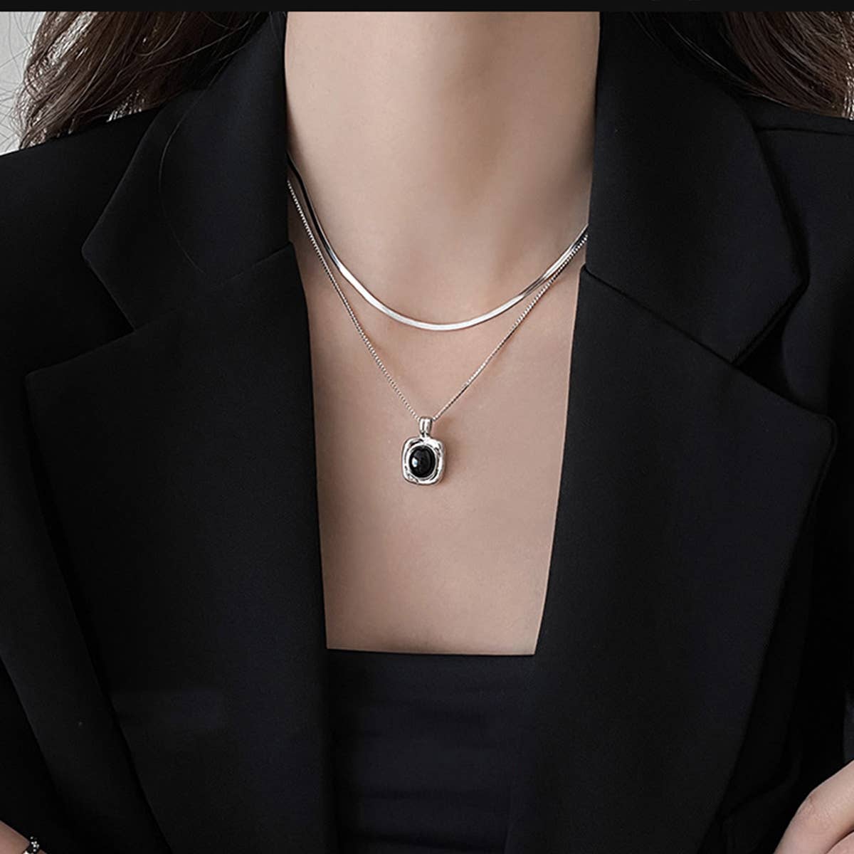 SQUARE OVAL PENDANT DOUBLE LAYER FASHION NECKLACE_CWAJE2373