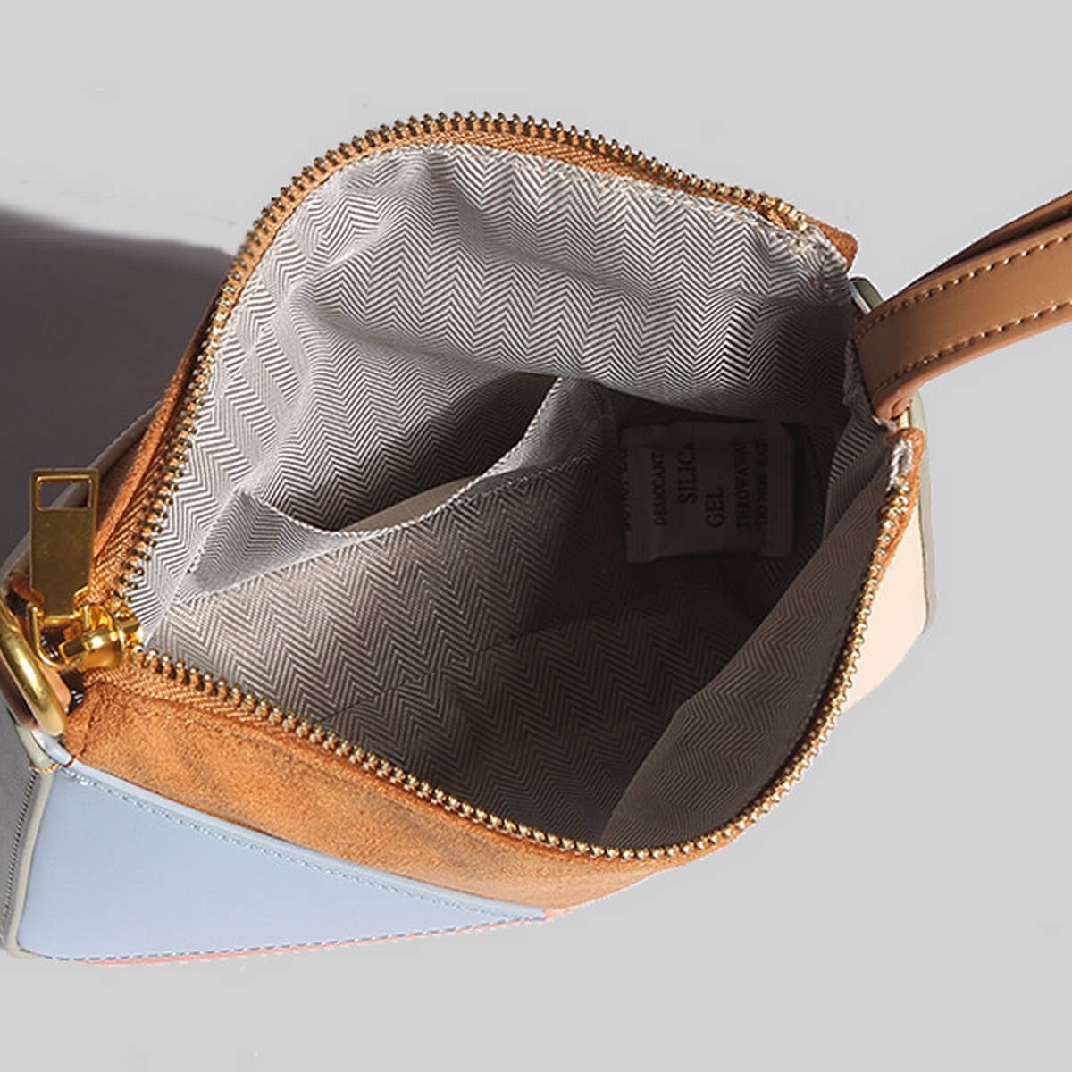 TURKISH STYLE FOLDING TRIANGLE SHOULDER BAG_CWAB1892