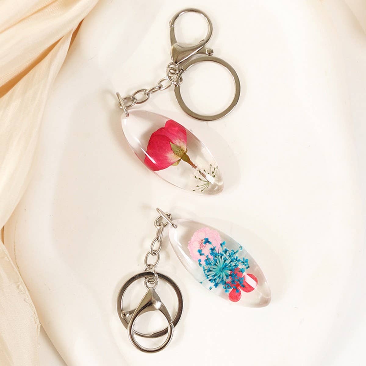 NEW DRIED FLOWER SPECIMEN CAR KEYCHAIN PENDANT