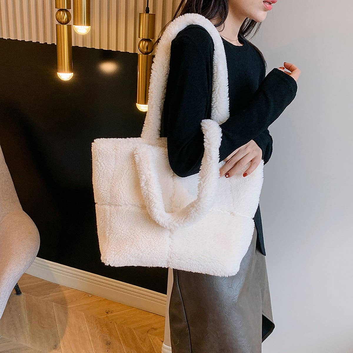 WINTER CHECKERED LAMB WOOL SHOULDER PLUSH BAG_CWAB3912