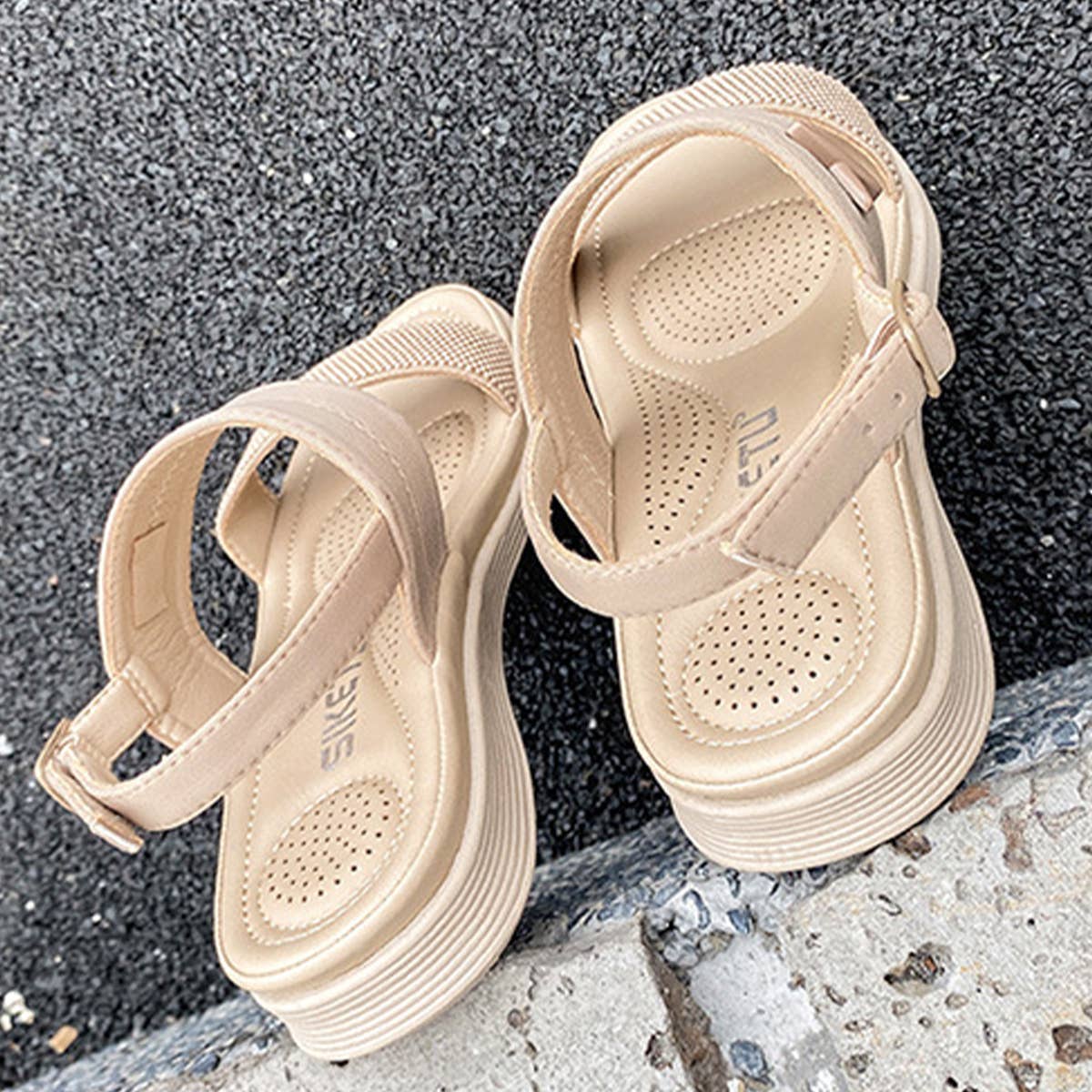 BUCKLE CASUAL BEACH SANDALS_CWSHS0495