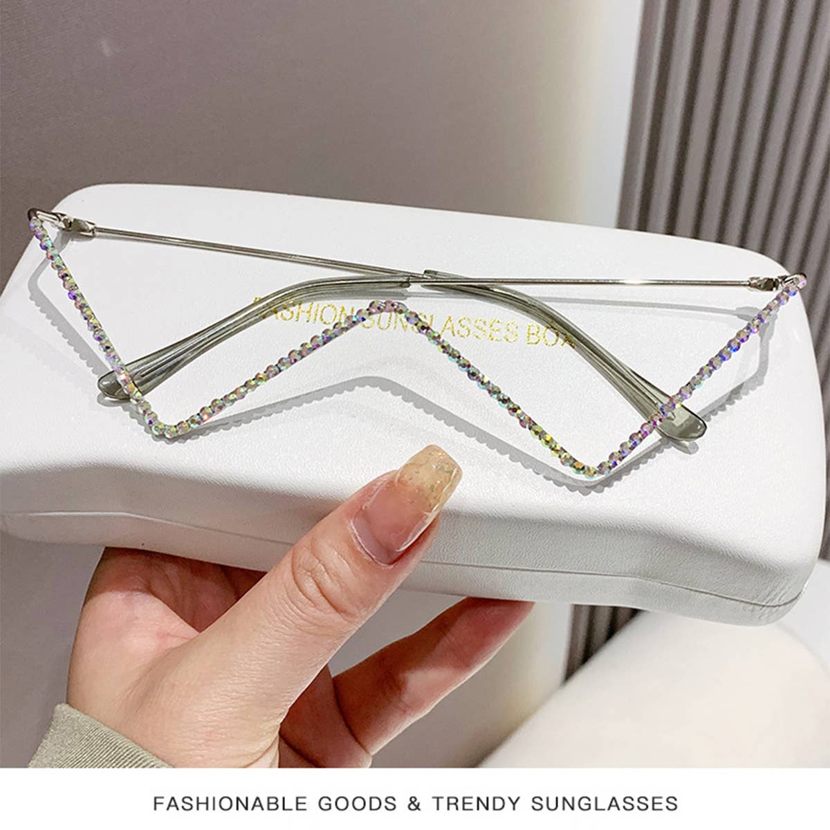 HALF RIMLESS METAL CHAIN GLASSES FRAME