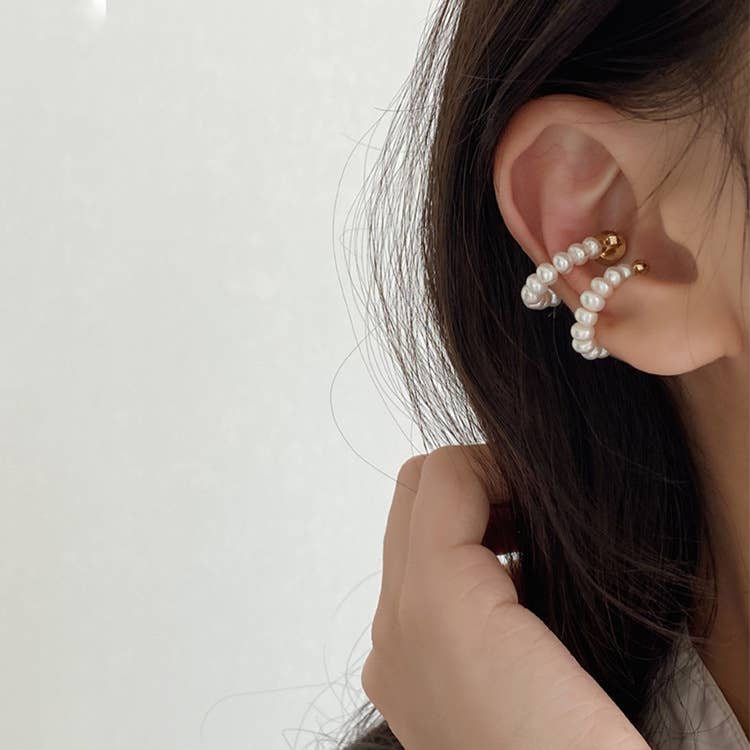 Retro freshwater pearl magnetic ear bone clips