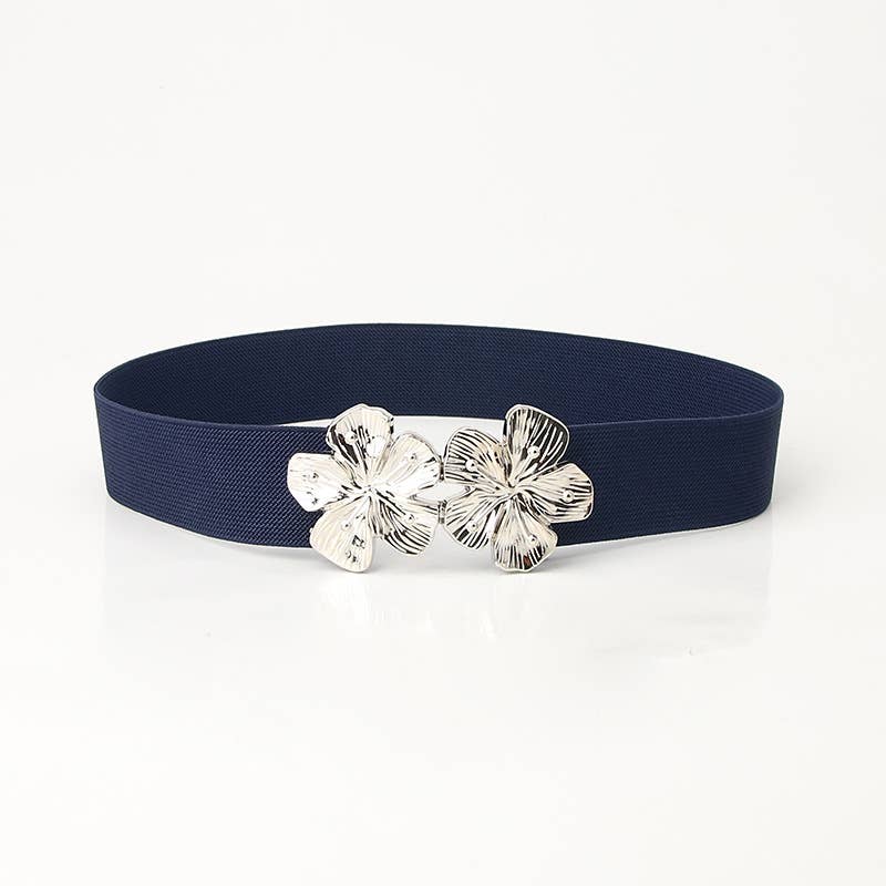 Fashionable flower-buckle decorated belt