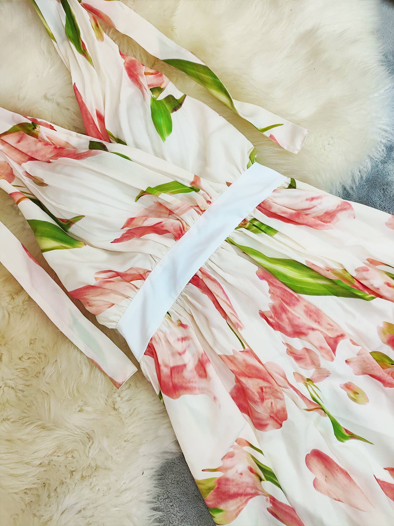 Fashion halter print beach vacation-style dress