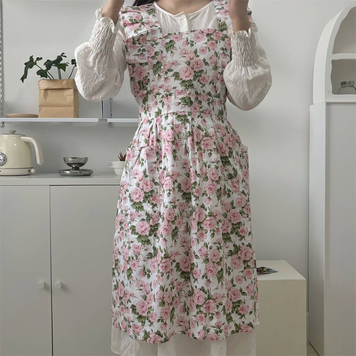 HANDMADE FLORAL ROSES AND RUFFLED APRON