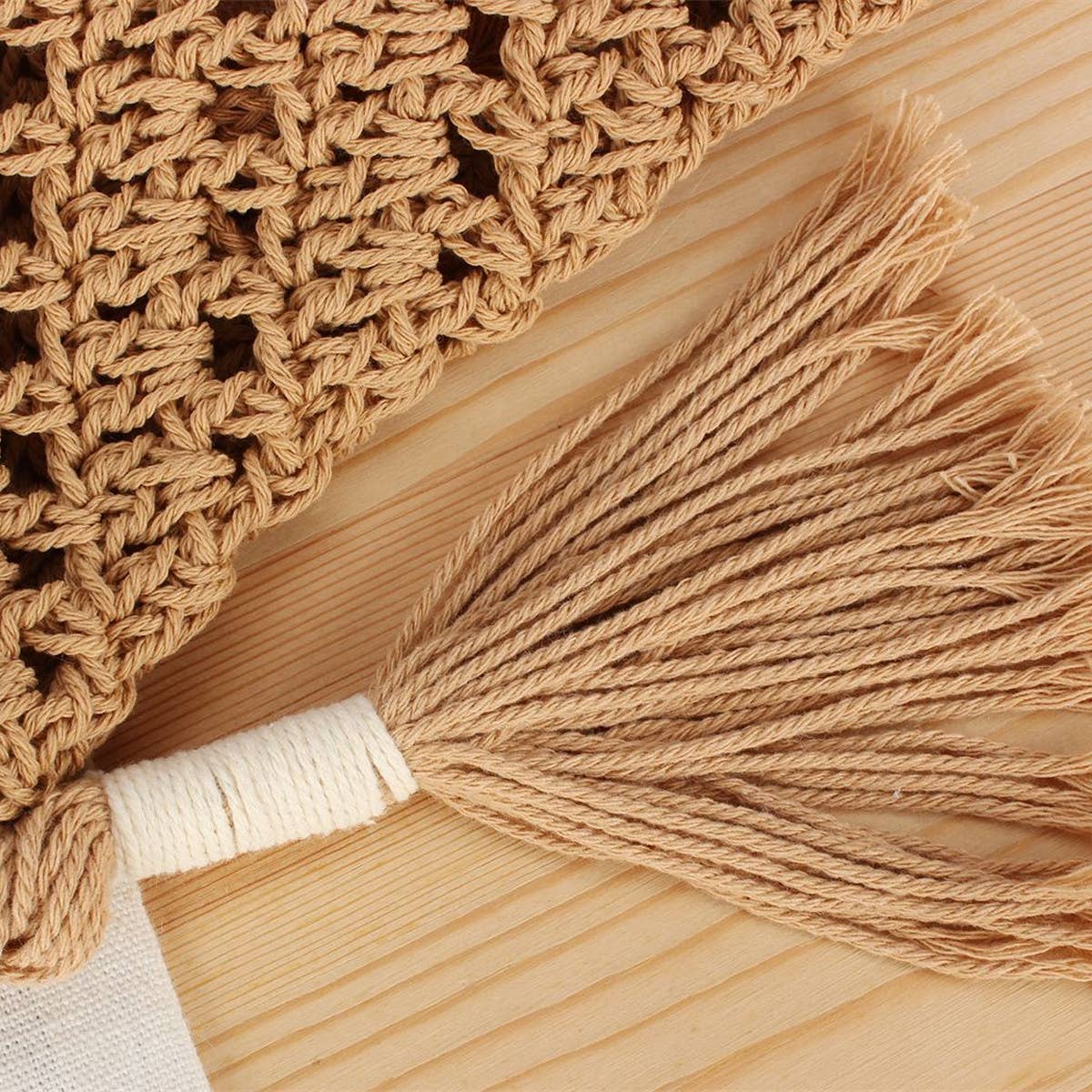 EXQUISITE HOLLOW HAND-WOVEN TRIANGLE BAG_CWAB2030