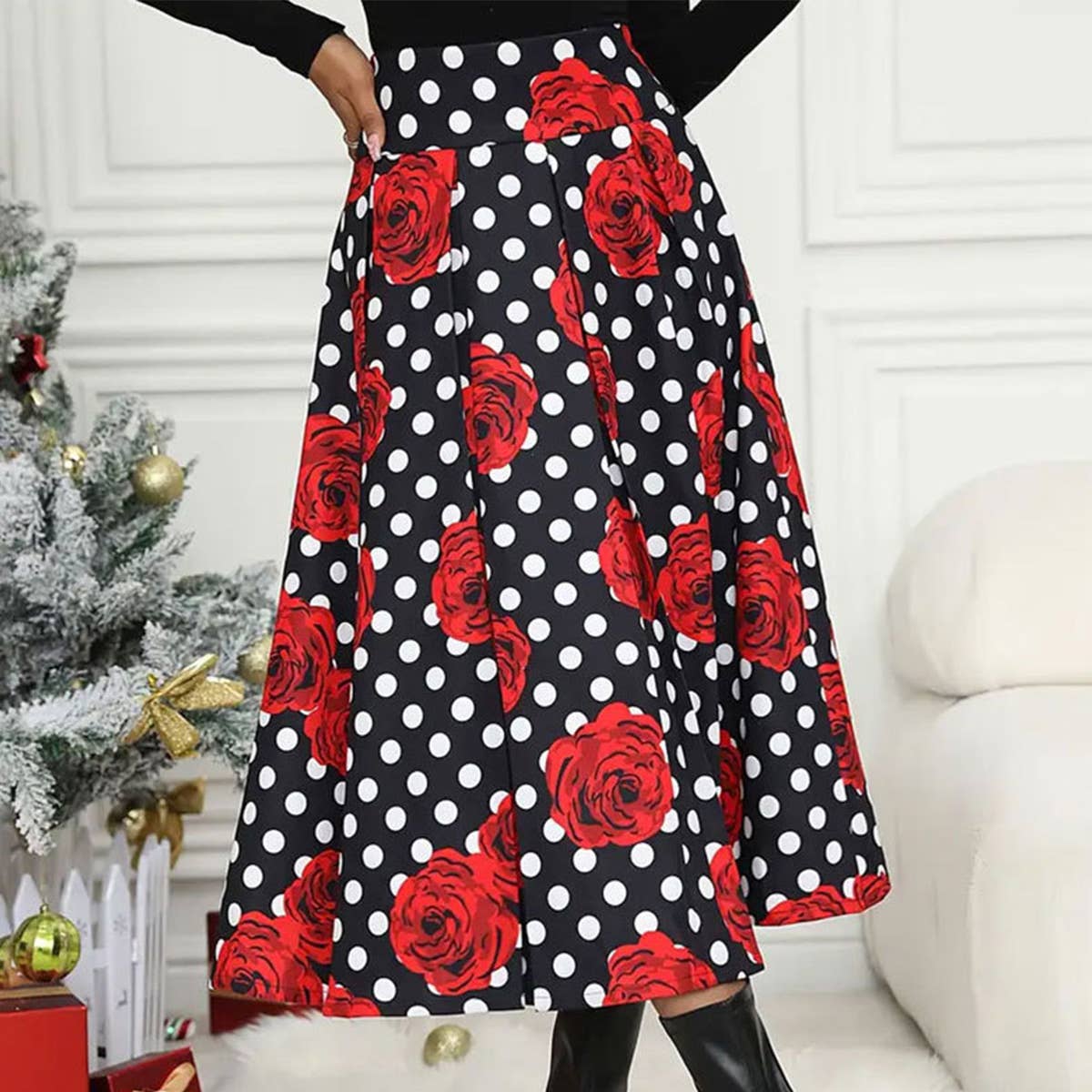 Mid-length skirt with high-waisted polka dot