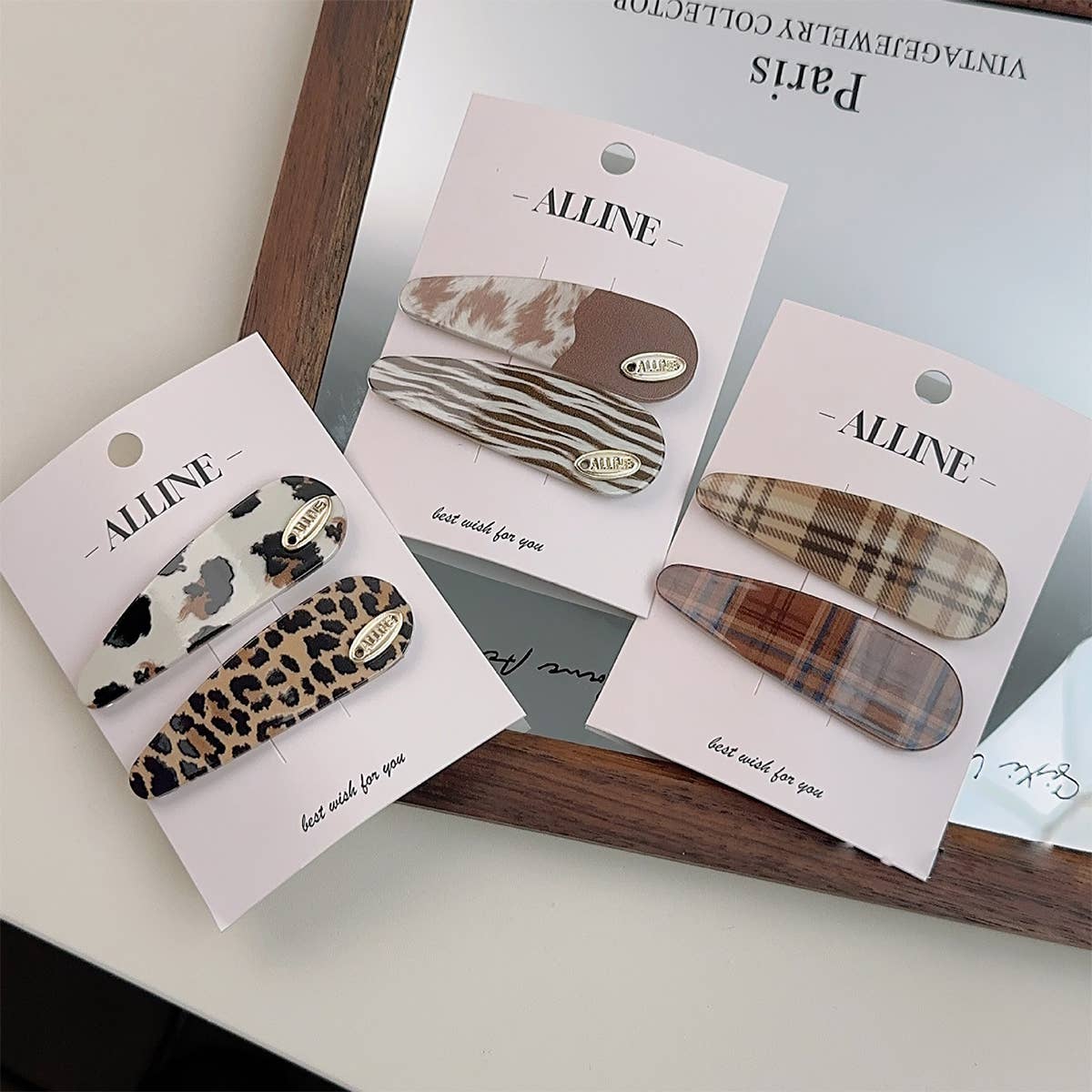 ATMOSPHERIC MILK COFFEE STRIPED PLAID BOBBY PIN