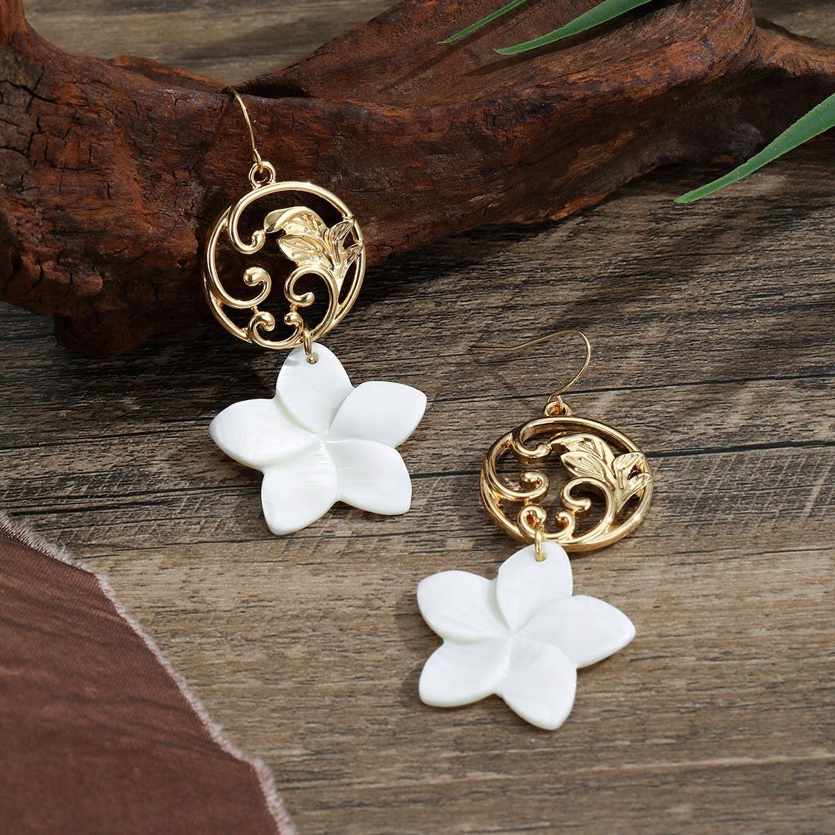 NATURAL FRESHWATER SHELL PLUMERIA EARRINGS