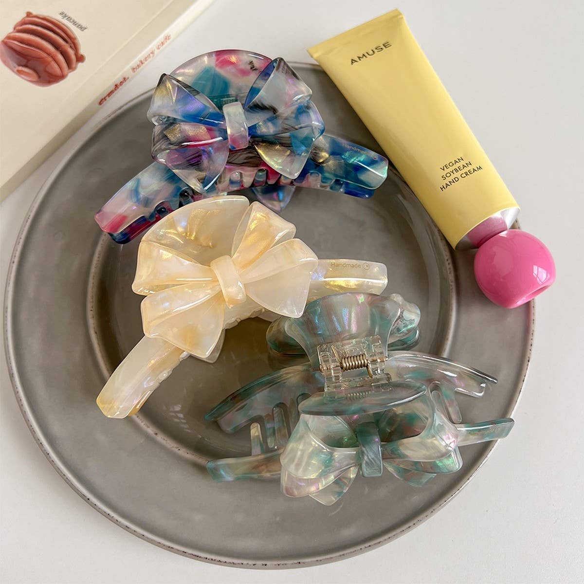 Cute Bow Acetate Claw Clip ? Double-Sided Desig