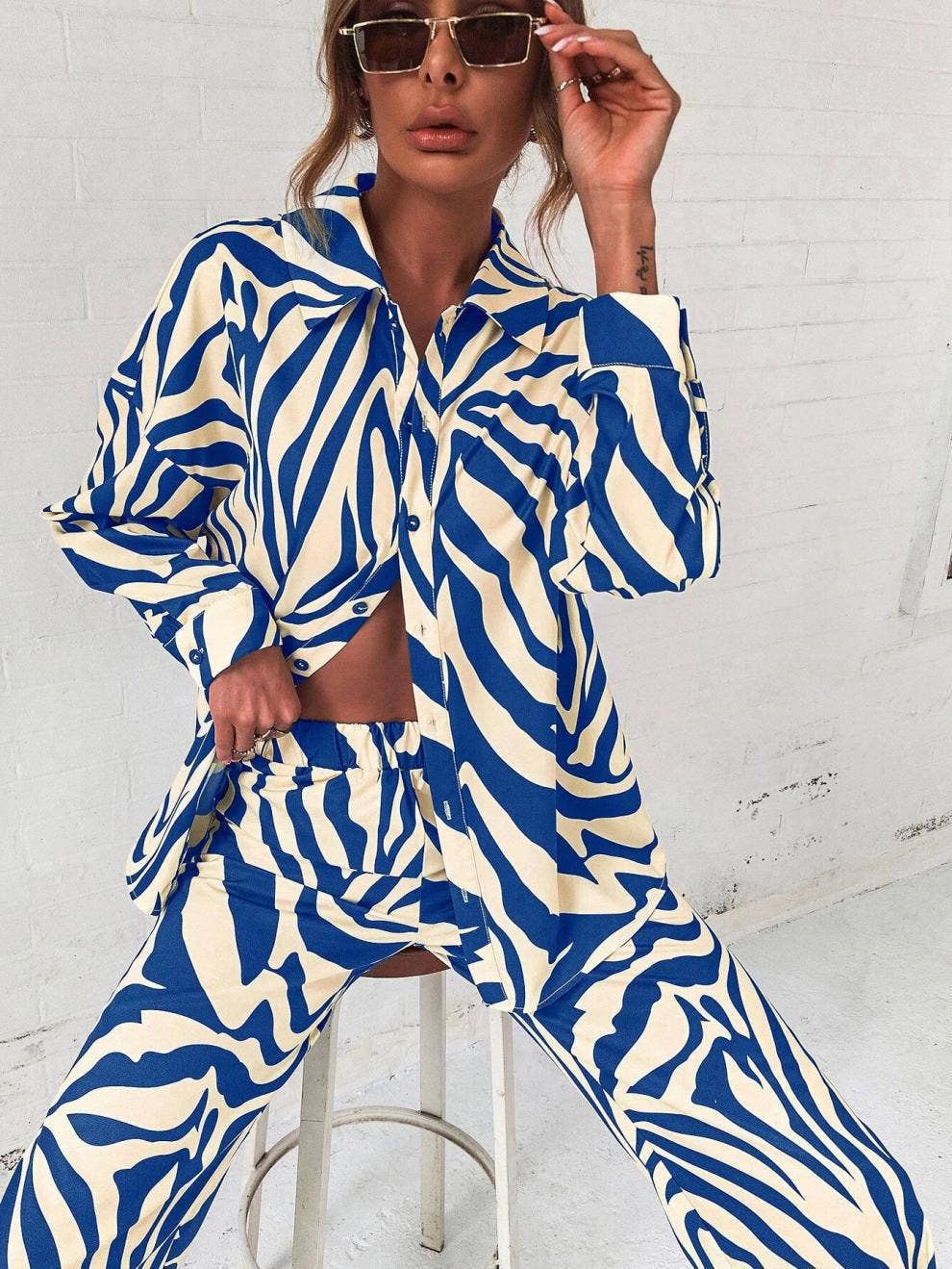 LONG-SLEEVED FULL-PRINT SHIRT AND PANT SUIT