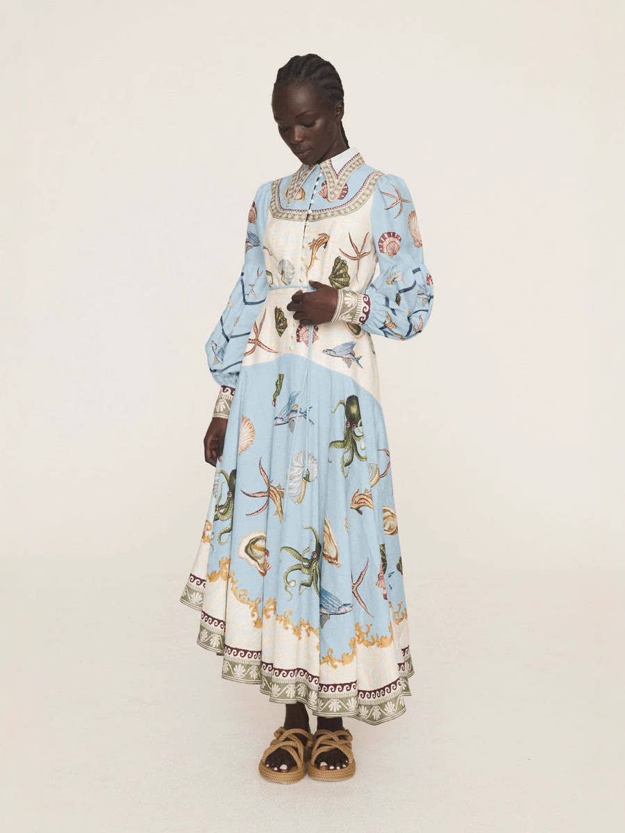 Fashionable doll-neck wide-hem dress