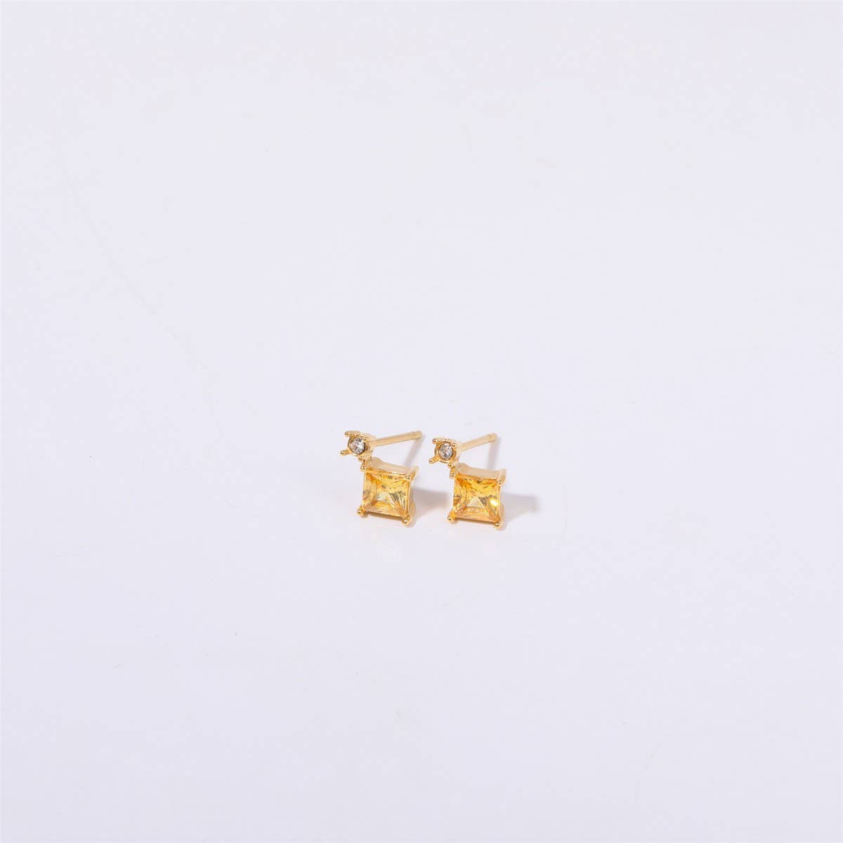 Simple opal zircon small bone stud earrings_CWMM5717