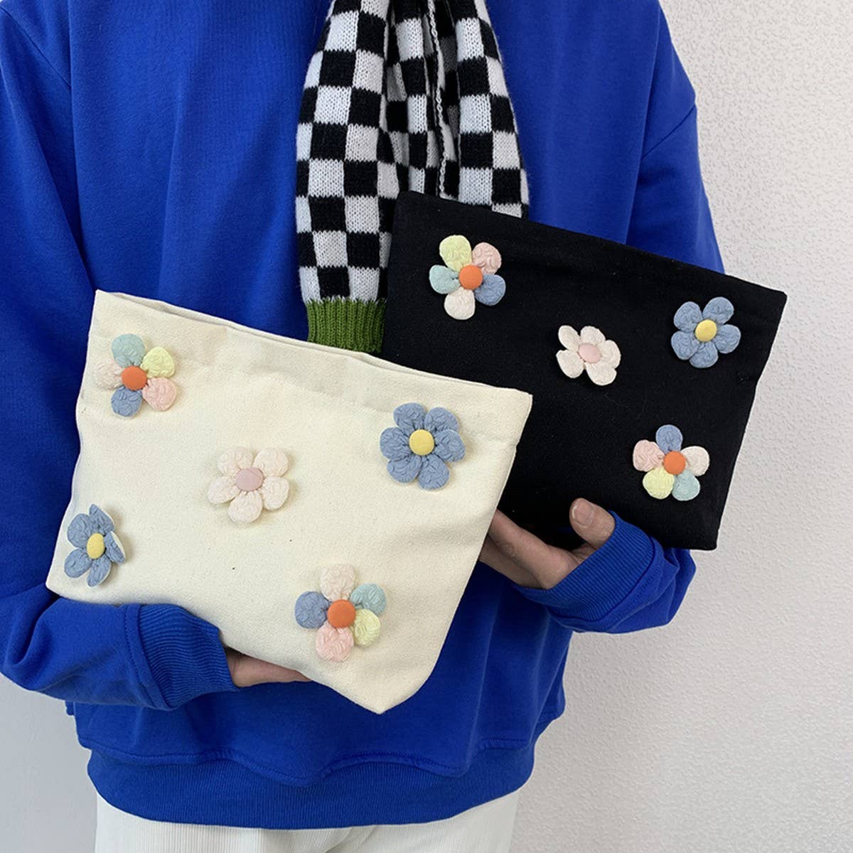 NEW DAISY STAMEN LARGE CAPACITY COSMETIC BAG_CWAB2128