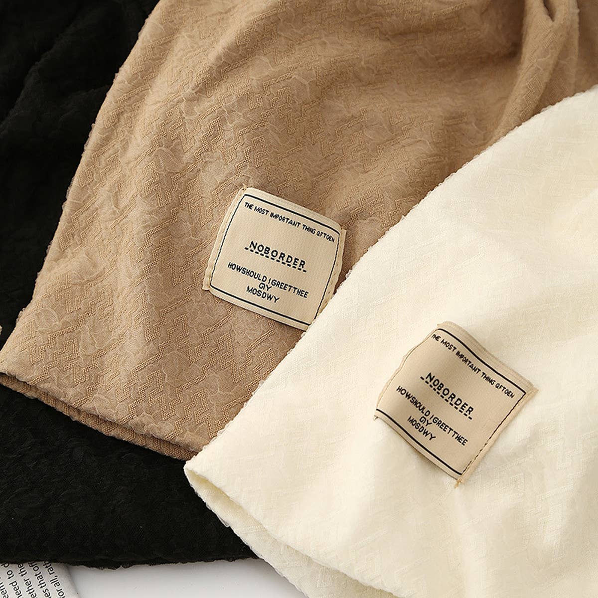 FASHIONABLE WARM LABEL PILE HAT_CWAB2855