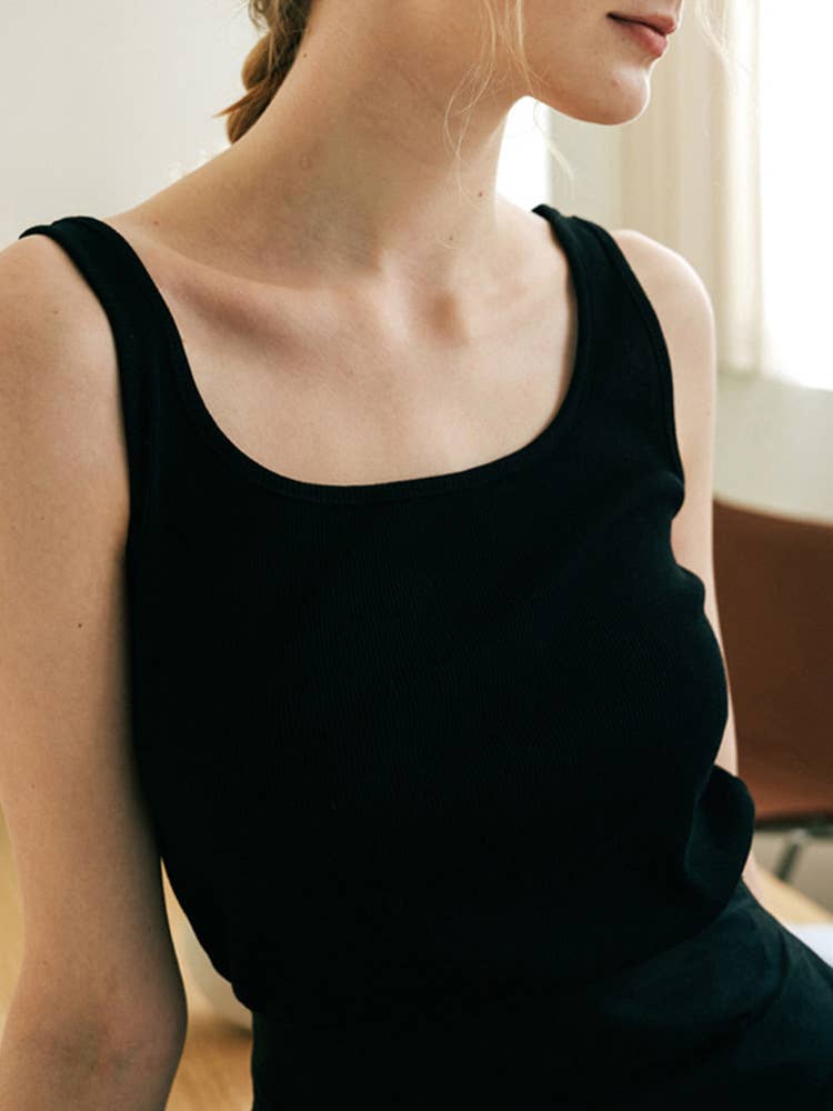 KNIT THREAD SOLED SLEEVELESS VEST