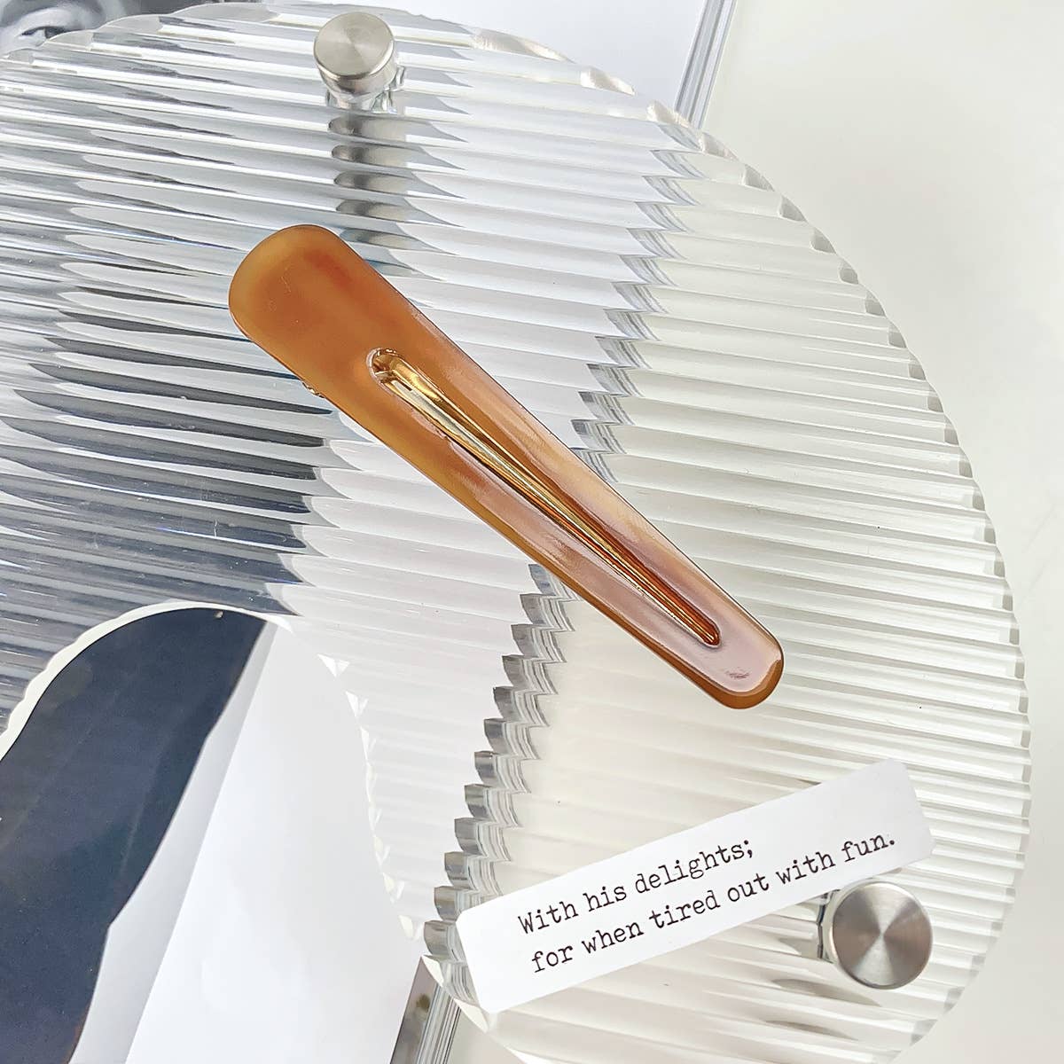 Teardrop duckbill shaped acetate plate hair clip