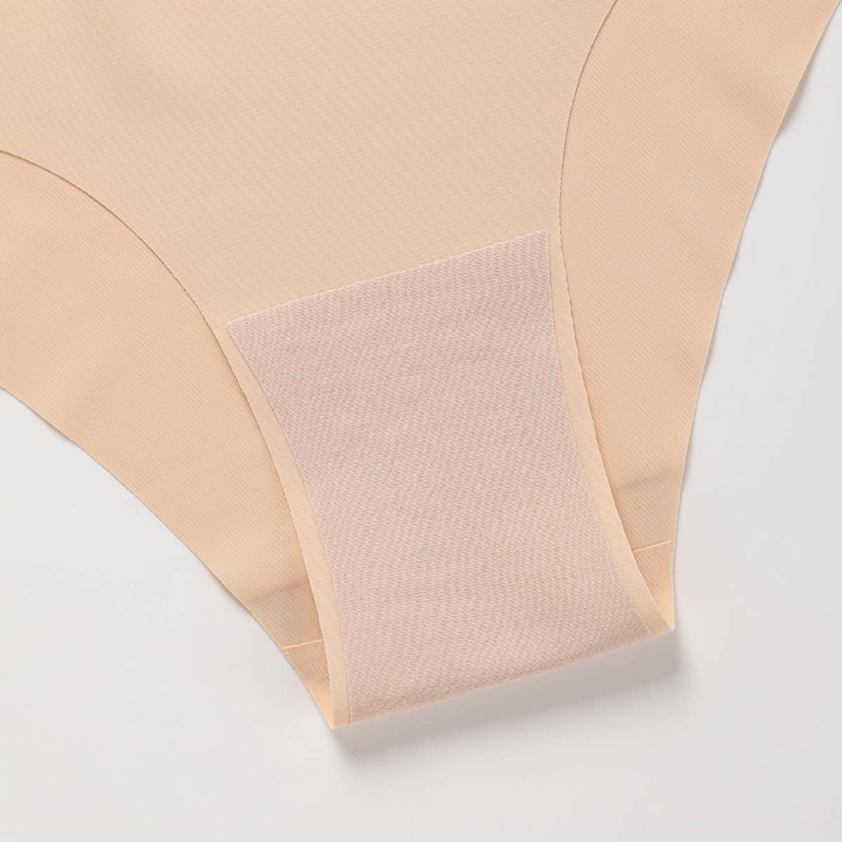 WOMEN SEAMLESS ICE SILK QUICK DRYING UNDERWEAR