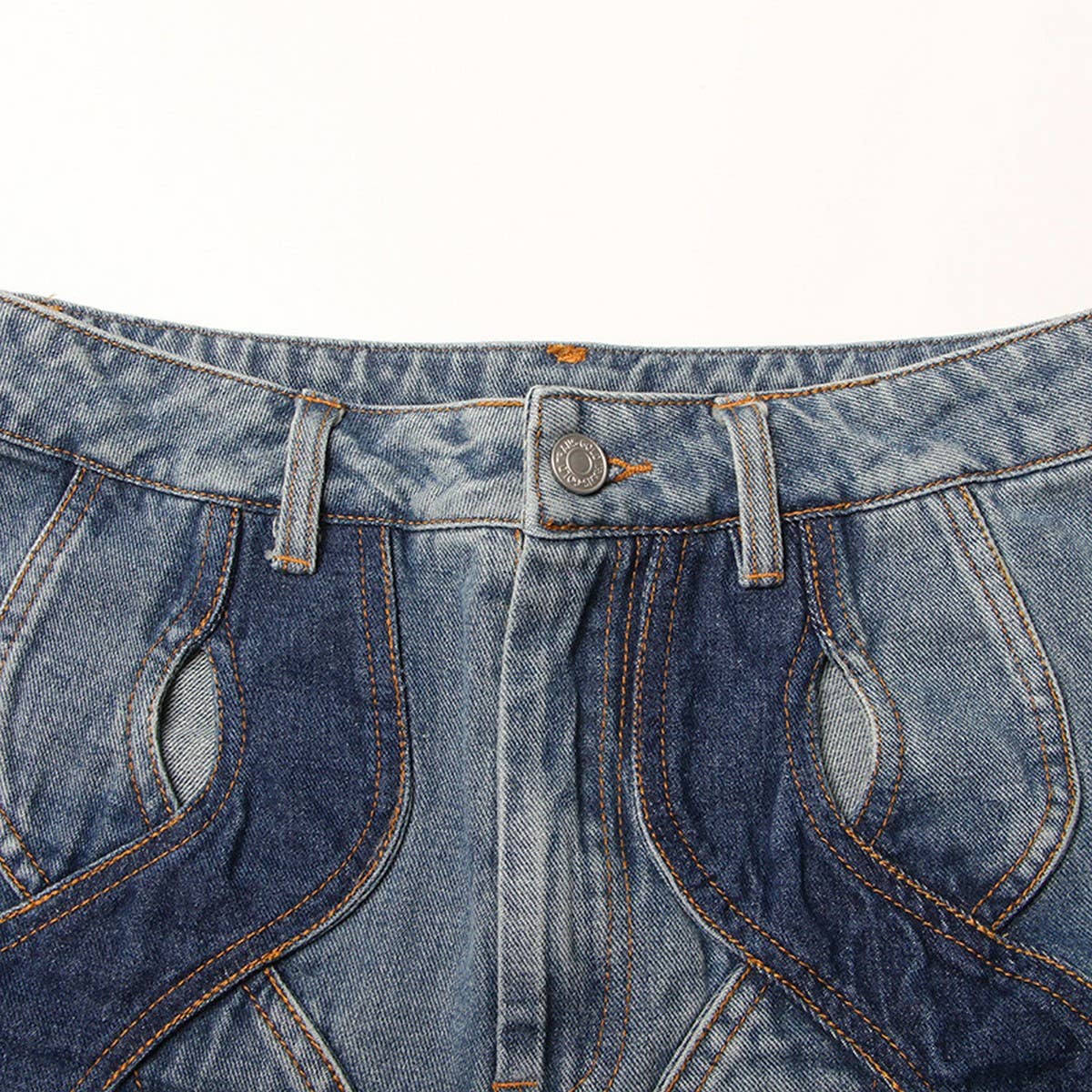 SPLICED CONTRASTING HOLLOW OUT JEANS_CWJP0189