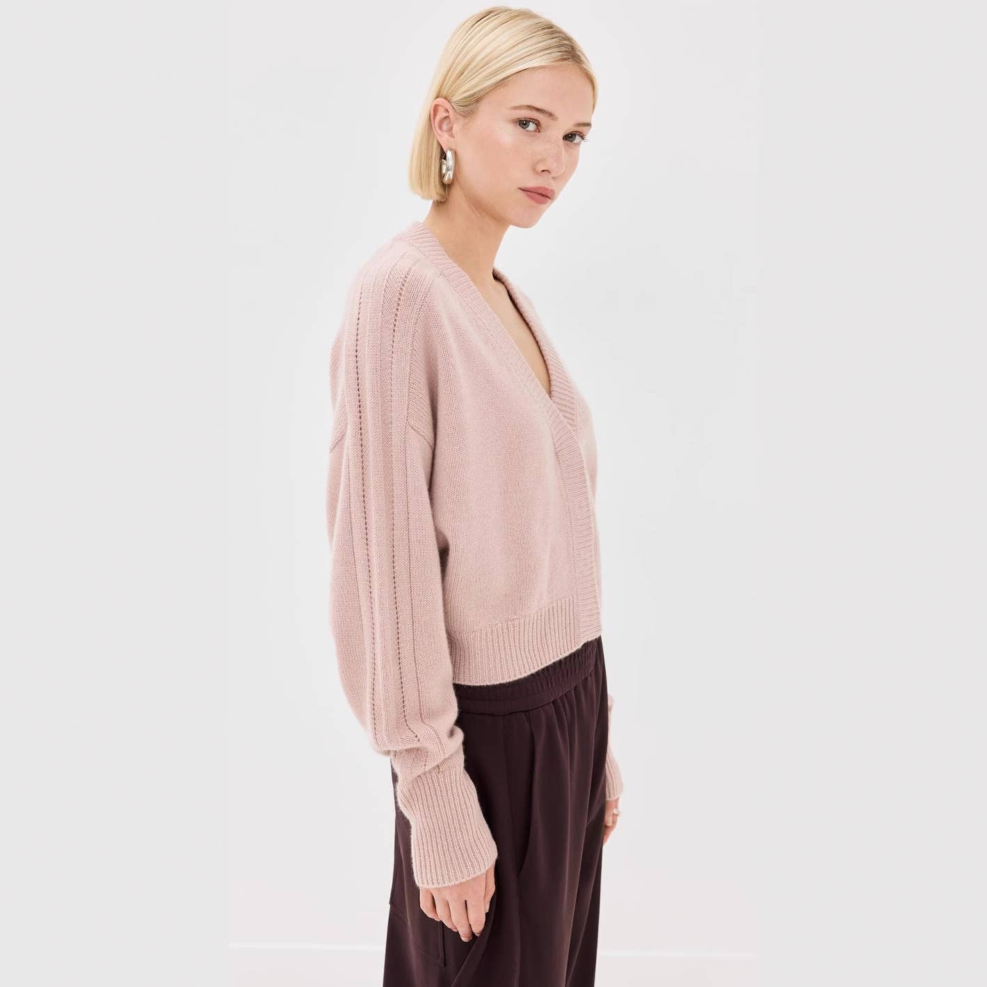 Solid-color V-neck hidden button knitted cardigan