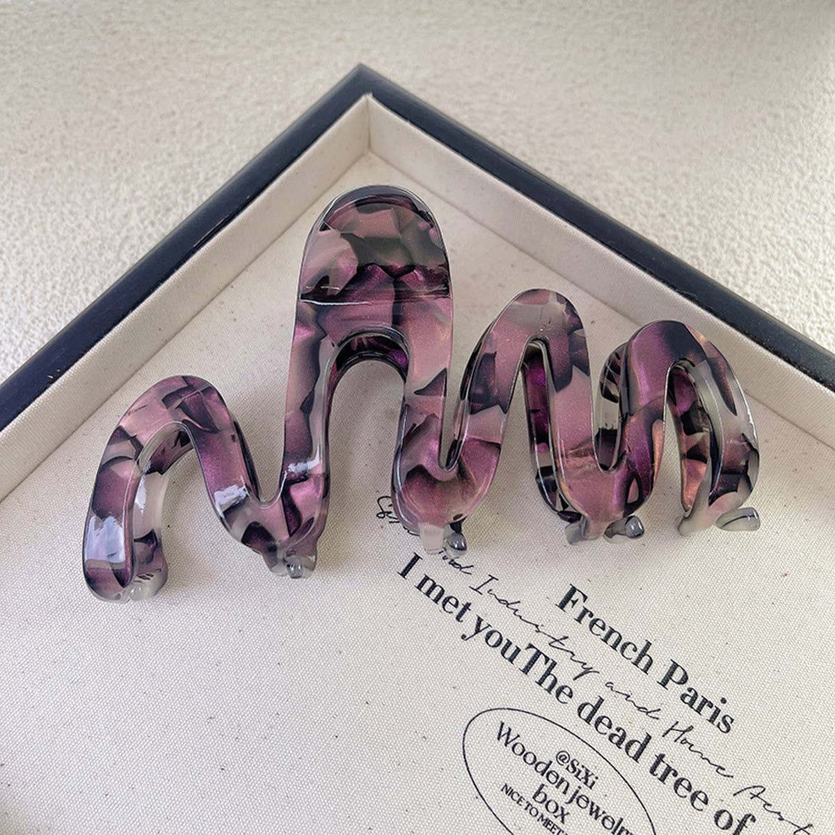 Wavy Hair Claw - Luxe Large Volume Shark Clip_CWAHA1337