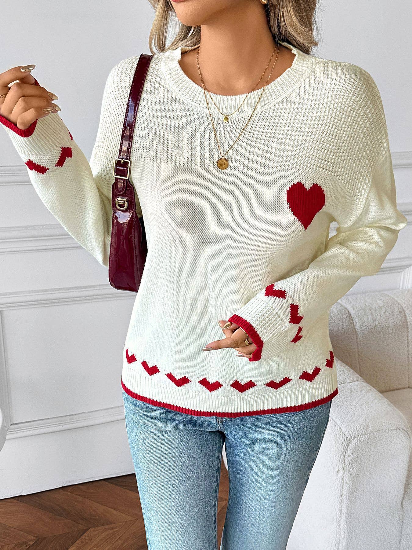 Round-neck heart-shaped jacquard sweater