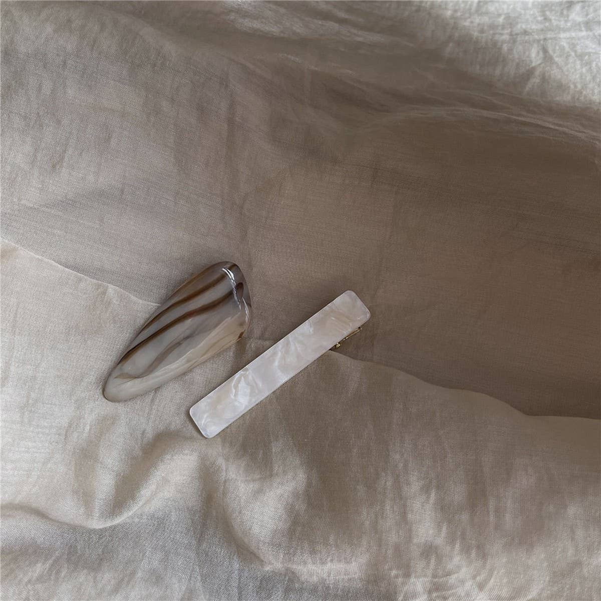 DUCKBILL HAIR CLIP MARBLE PATTERN HAIR CLIP