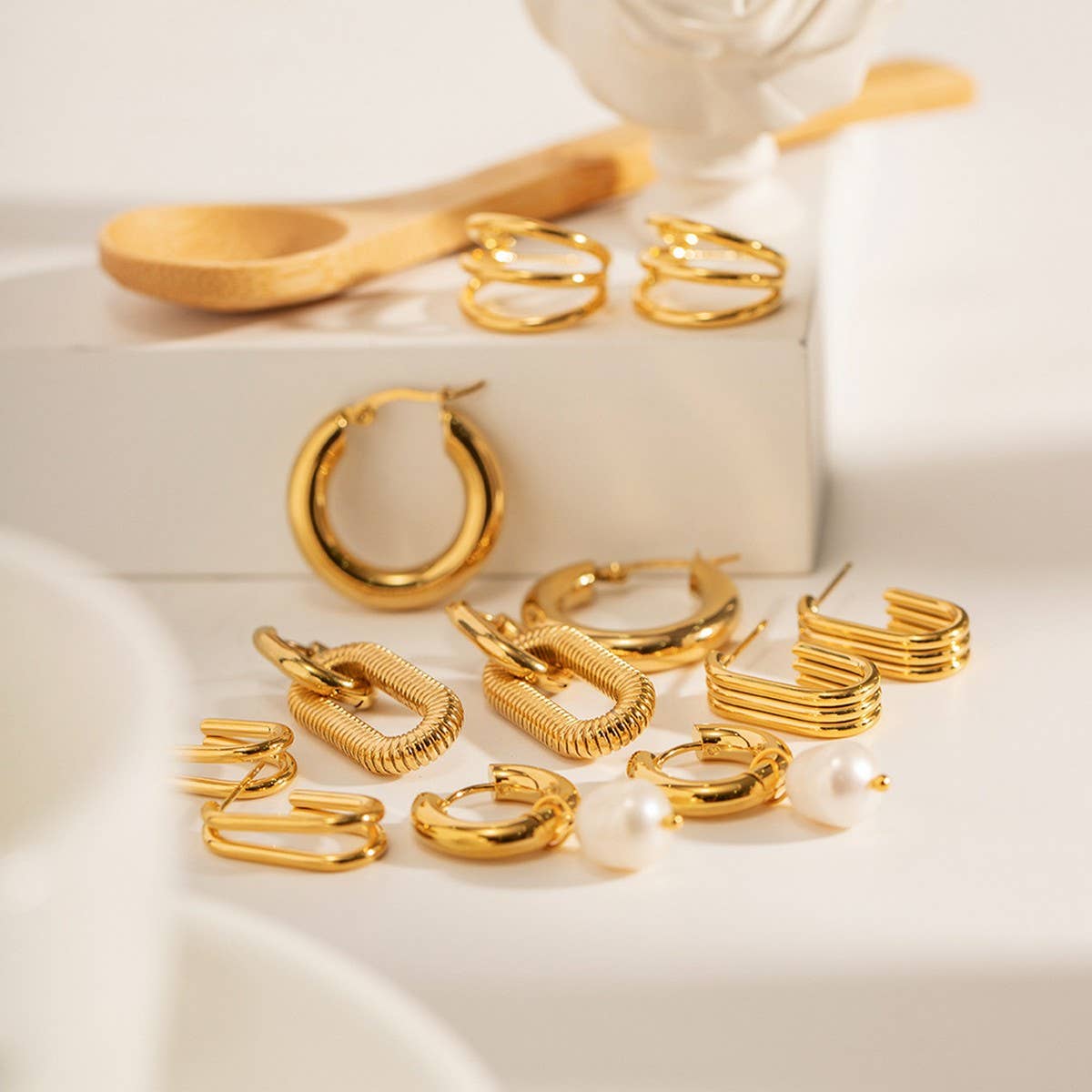 PERSONALIZED HIGH-END GOLD PIGMENT HOOP EARRINGS_CWMM2350