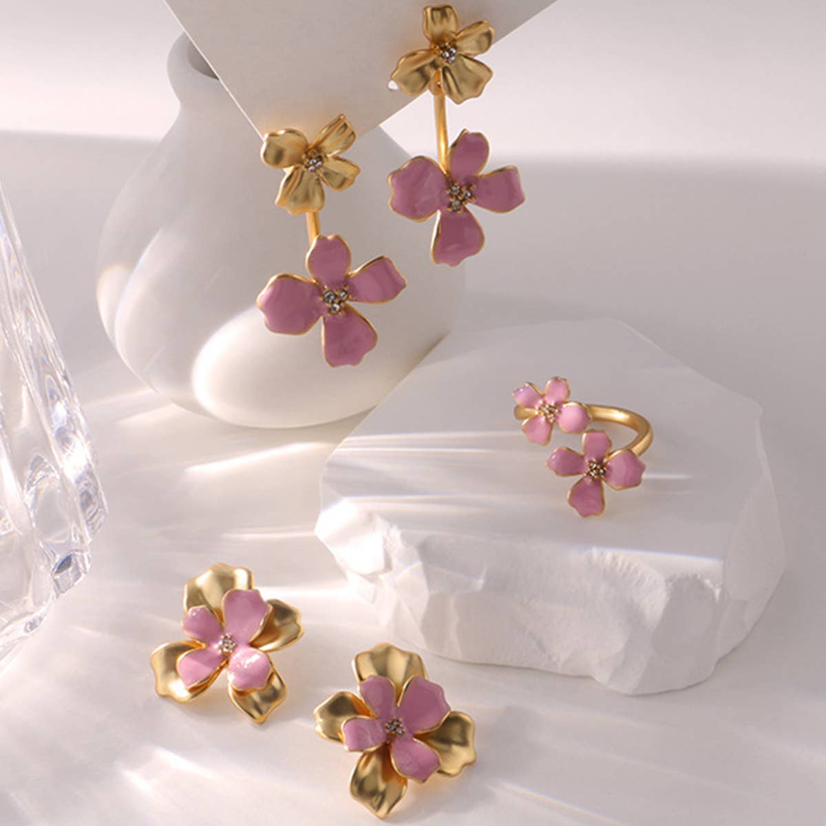 FLOWER DESIGN EARRINGS