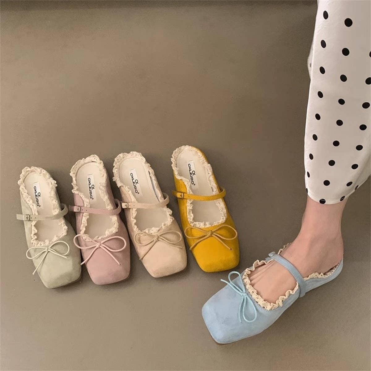 Elegant Ballet Mule Flats with Bow & Lace