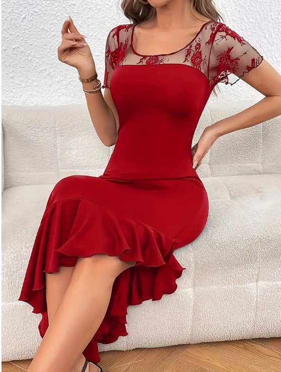 Sexy lace pullover with long short-sleeved dress