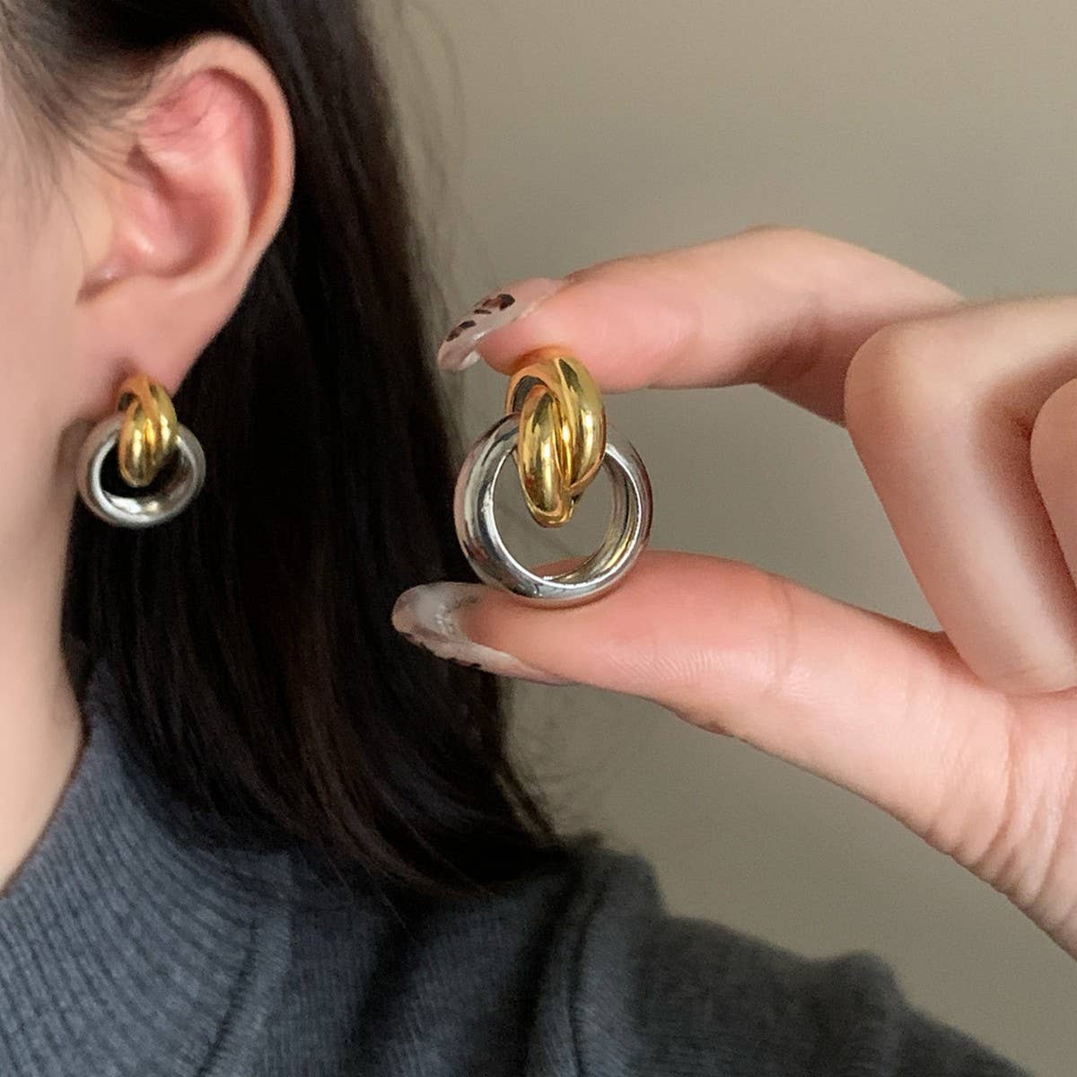 NEW GEOMETRIC FASHION CIRCLE EARRINGS FOR WOMEN