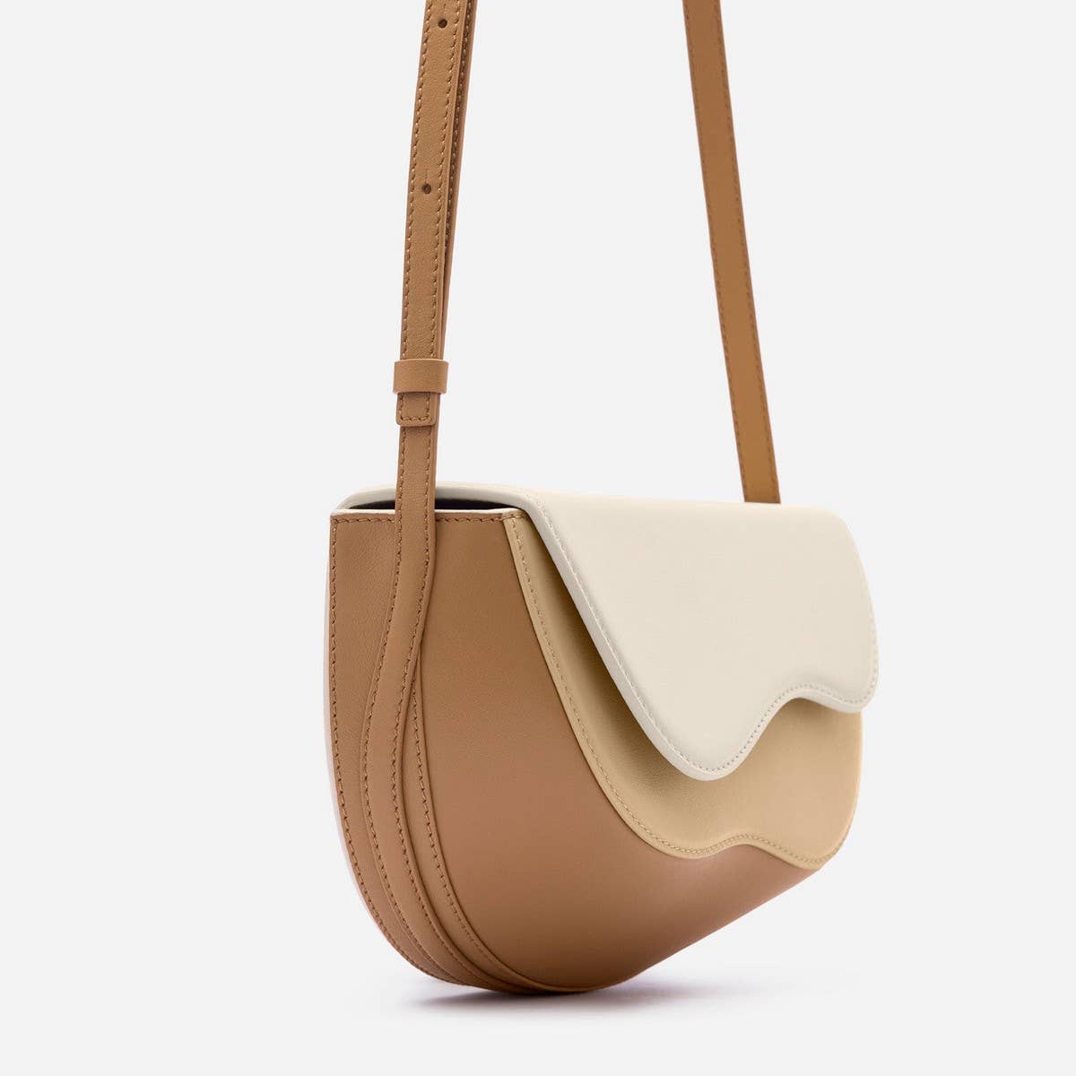 SEMI-CIRCULAR CONTRASTING SHOULDER CROSSBODY BAG_CWAB1931