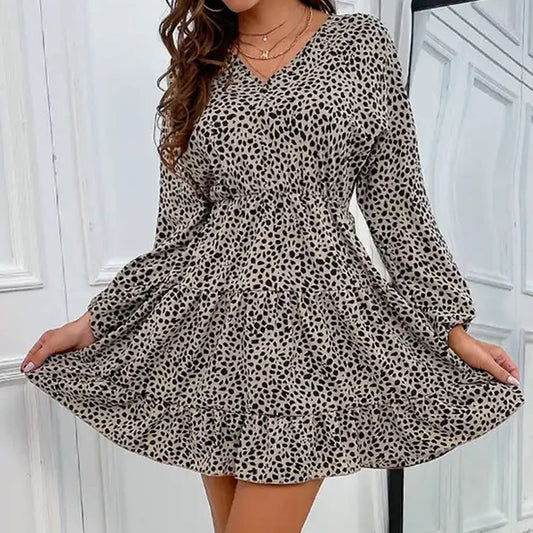 Leopard print dress with V-neck slim-fit waist